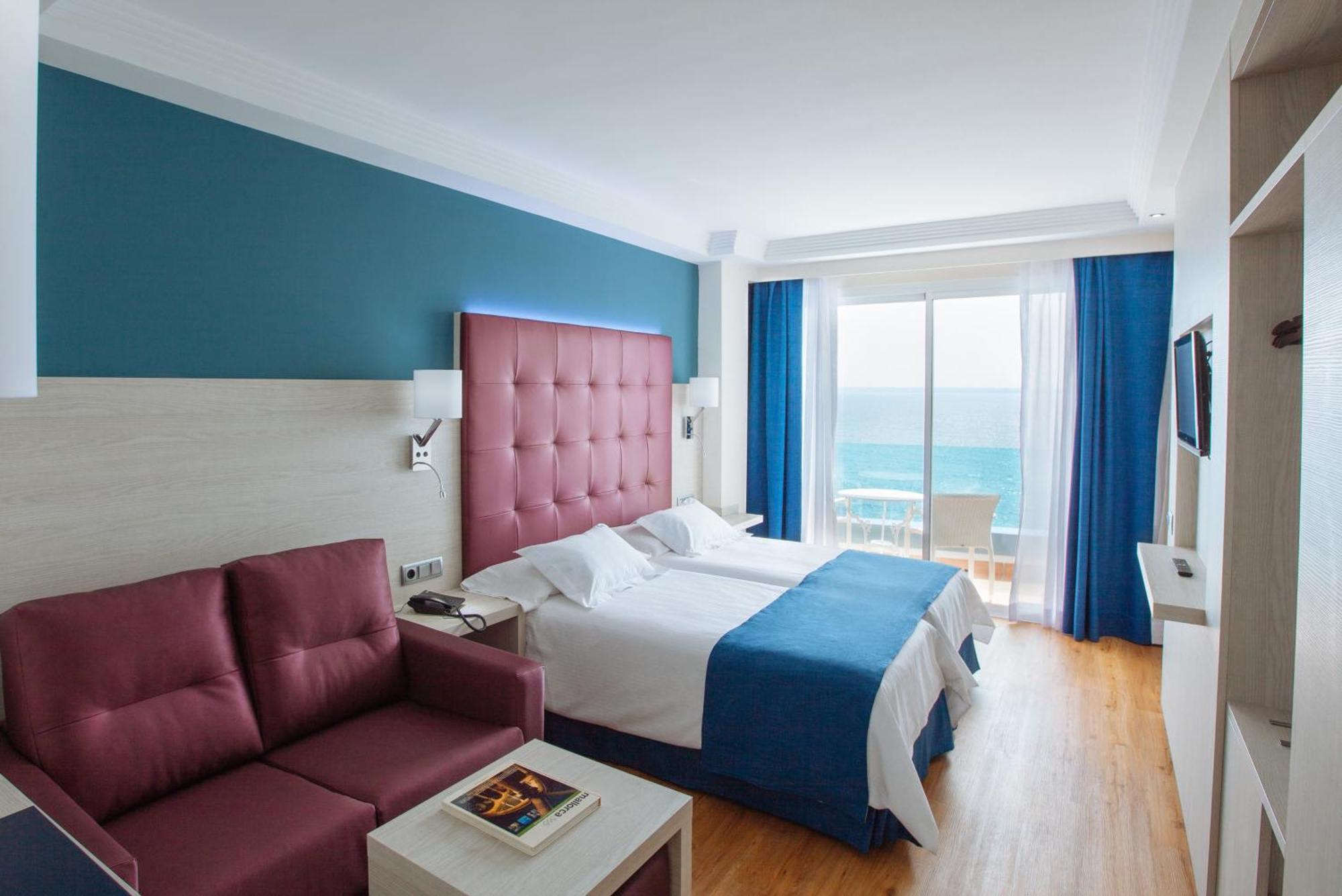 Hotel Europe Playa Marina 4*